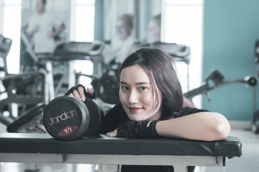 筋トレを無理せず続ける40代女性｜自分への期待値を下げて継続する考え方