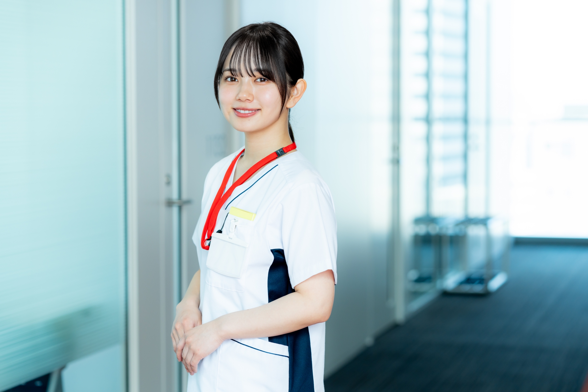 40代看護師はなぜ疲れが抜けないのか、回復力低下の原因と改善法を解説する記事のアイキャッチ画像